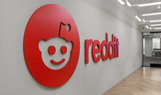 Reddit vstupuje do indexu S&P 500, akcie prudko rastú Reddit