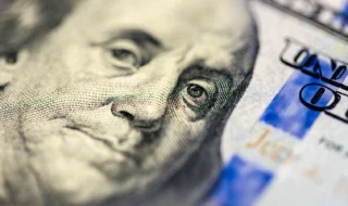 FED obviňuje AI boom z neustále rastúcej inflácie FED bojuje s infláciou