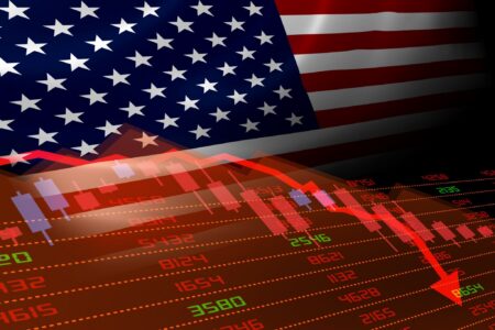 NASDAQ po silnom raste koriguje. Čo stojí za zmenou nálady investorov?