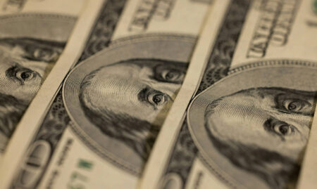 Ministerstvo financií USA môže na spätný odkup dlhopisov použiť až 1 bilión dolárov