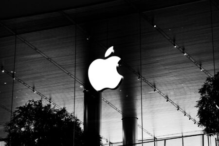 USA tlačia na Apple, aby sa vyhýbal čínskym pamäťovým čipom Apple