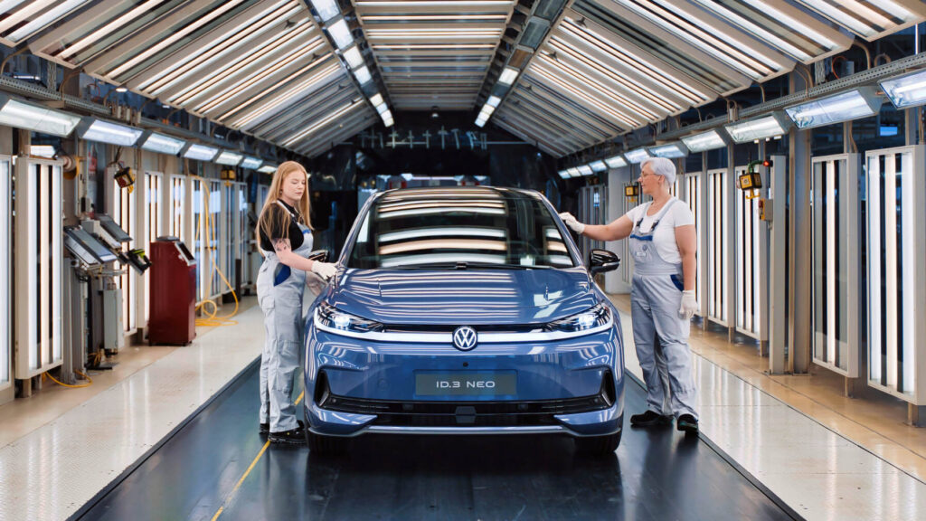 Volkswagen čaká historická reštrukturalizácia. Zanikne 100-tisíc pracovných miest Volkswagen