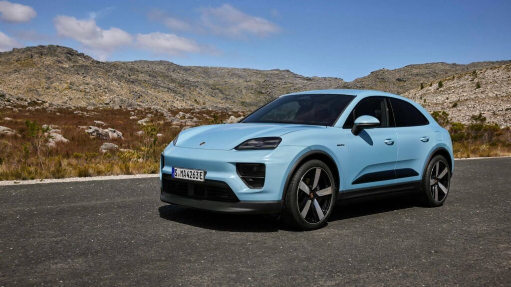 Porsche mení kurz. Po slabom záujme o elektromobily znovu staví na benzín Macan
