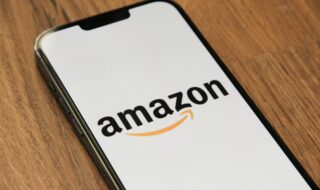 Amazon páli miliardy na AI. Akcie po zverejnení výsledkov prudko klesli