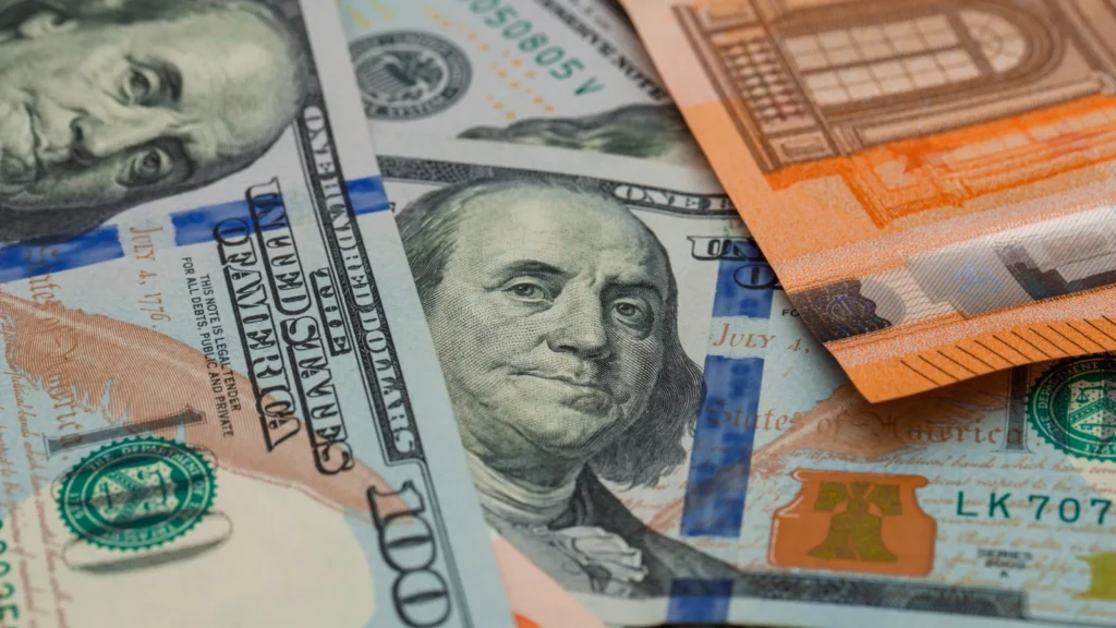 Výnosy 10-ročných amerických dlhopisov dosiahli najvyššiu úroveň od roku 2002 Dlhopisy na rekordných výnosoch