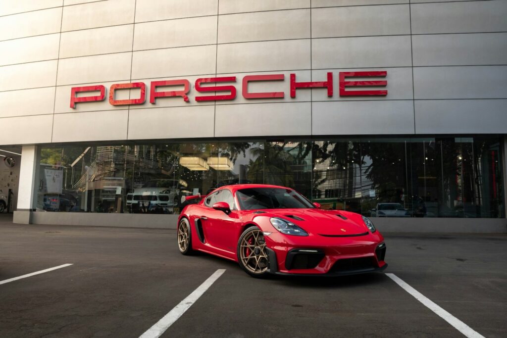 Porsche zvyšuje zisk. Automobilka sa čoraz menej spolieha na Čínu Porsche
